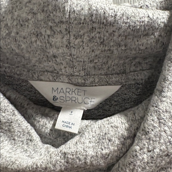 Market & Spruce Top - Picture 3 of 3